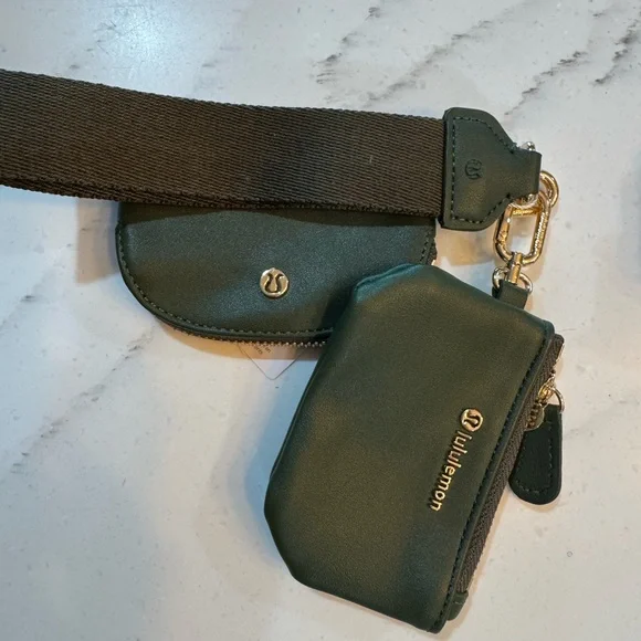 Lululemon Athletica Green Key & Card Holder Set - Picture 1 of 1